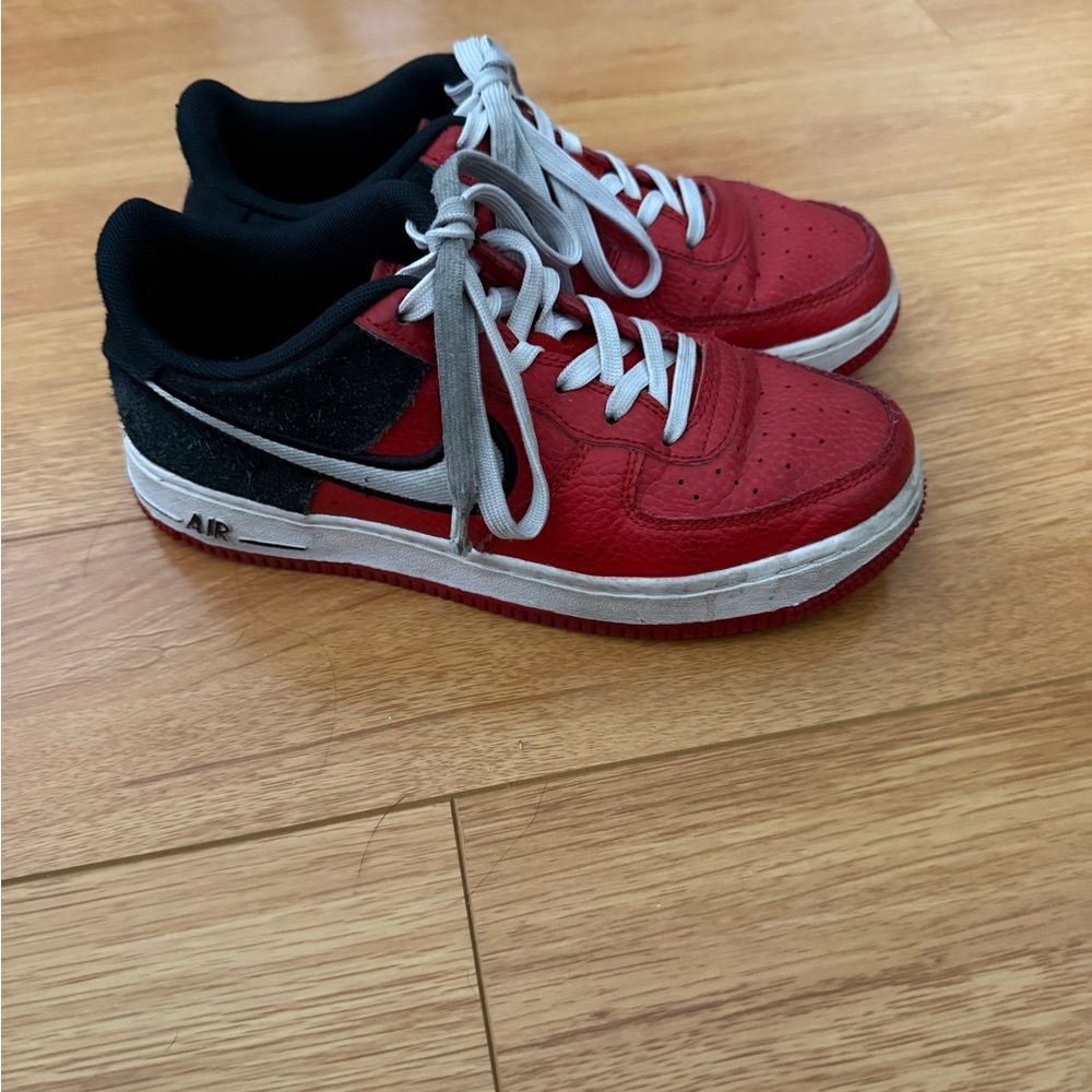 Red and Black Nike Sneakers 5Y